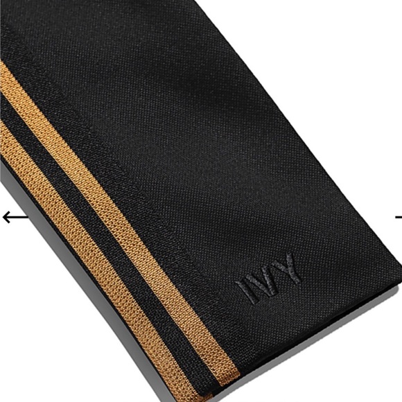 ‼️SOLD‼️ ADIDAS X IVY PARK Crop Suit Jacket - Picture 4 of 4